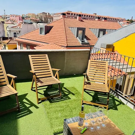 דירה Charming Loft With Rooftop Terrace ליסבון