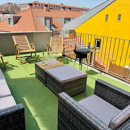 Charming Loft With Rooftop Terrace 아파트