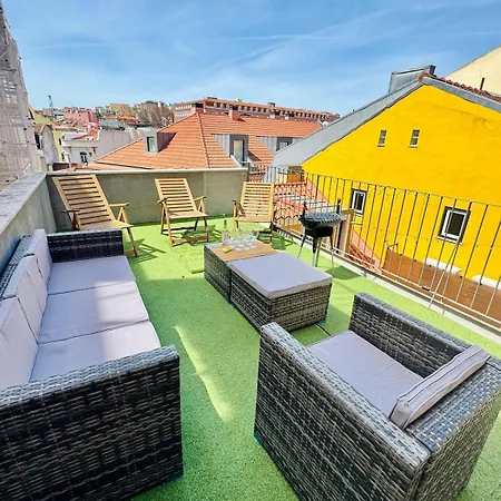 아파트 Charming Loft With Rooftop Terrace