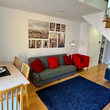Charming Loft With Rooftop Terrace * 리스본